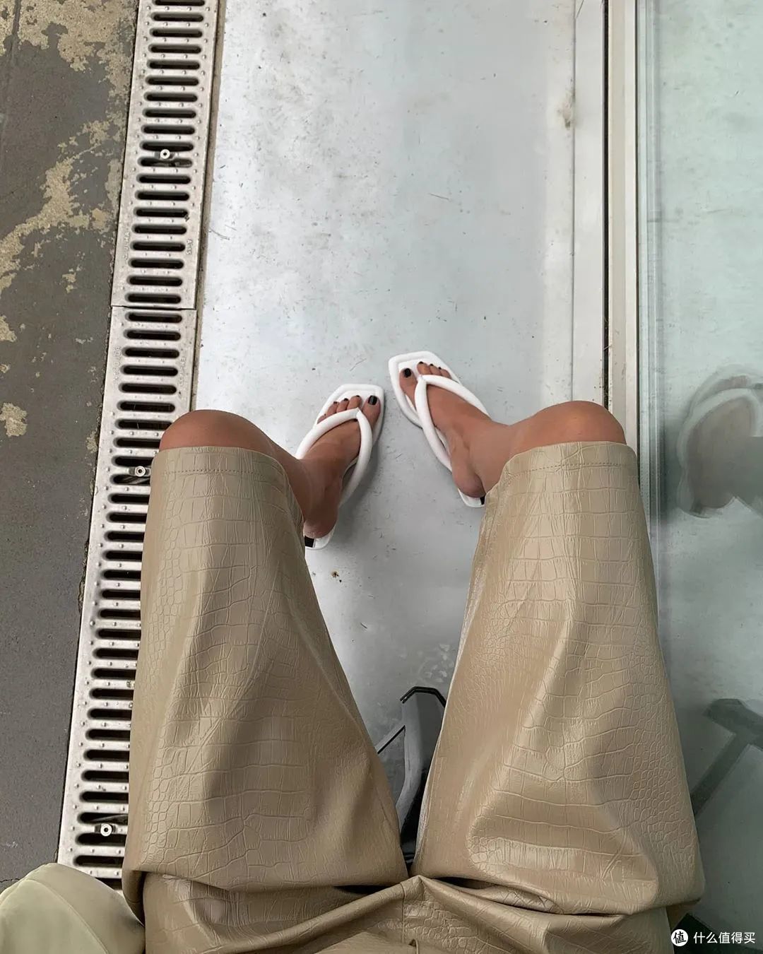 因为度假胜地火起来的三个单品，不旅行的时候穿居然这么时髦？