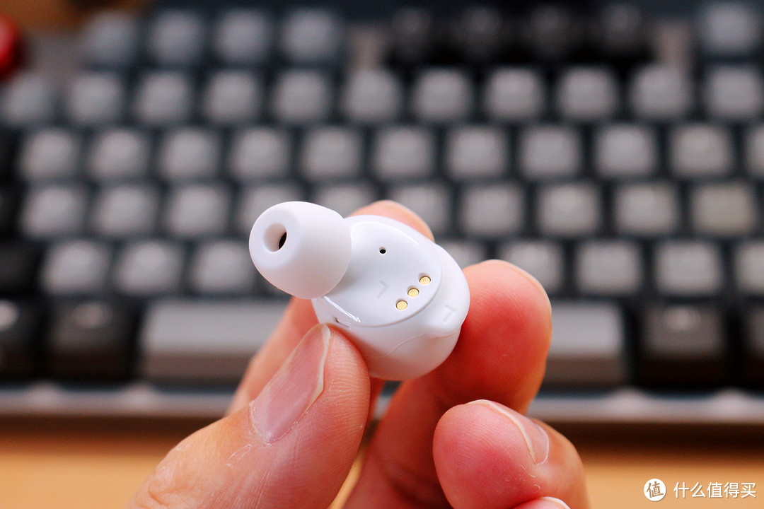 让苹果用户购买TWS耳机多一份选择——贝尔金沉浸降噪仓