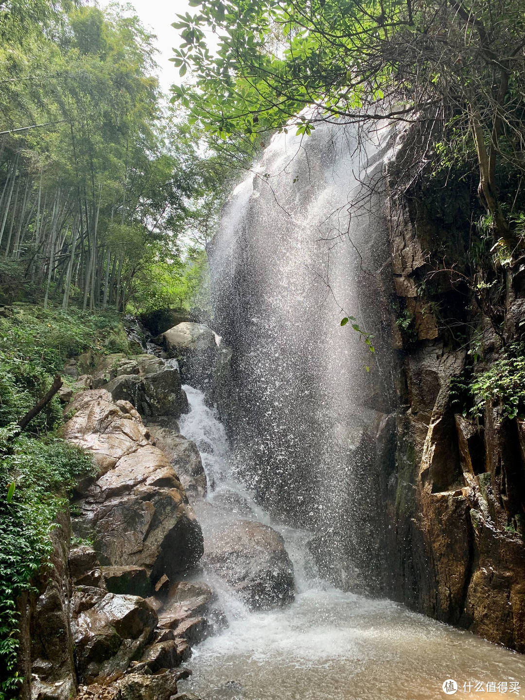 梅岭印象6，醉美虹河谷，一处有彩虹的山谷