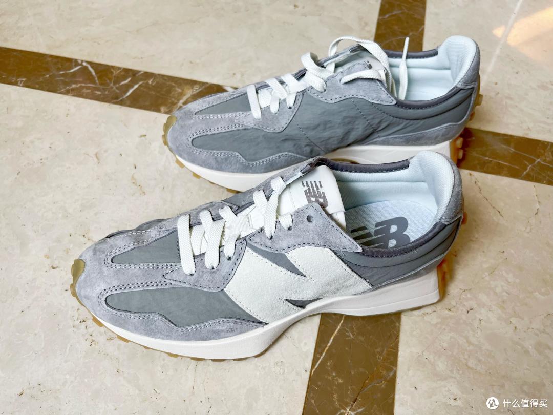 再入灰色NB 327,还没穿几次New Balance 997又遭嫌弃