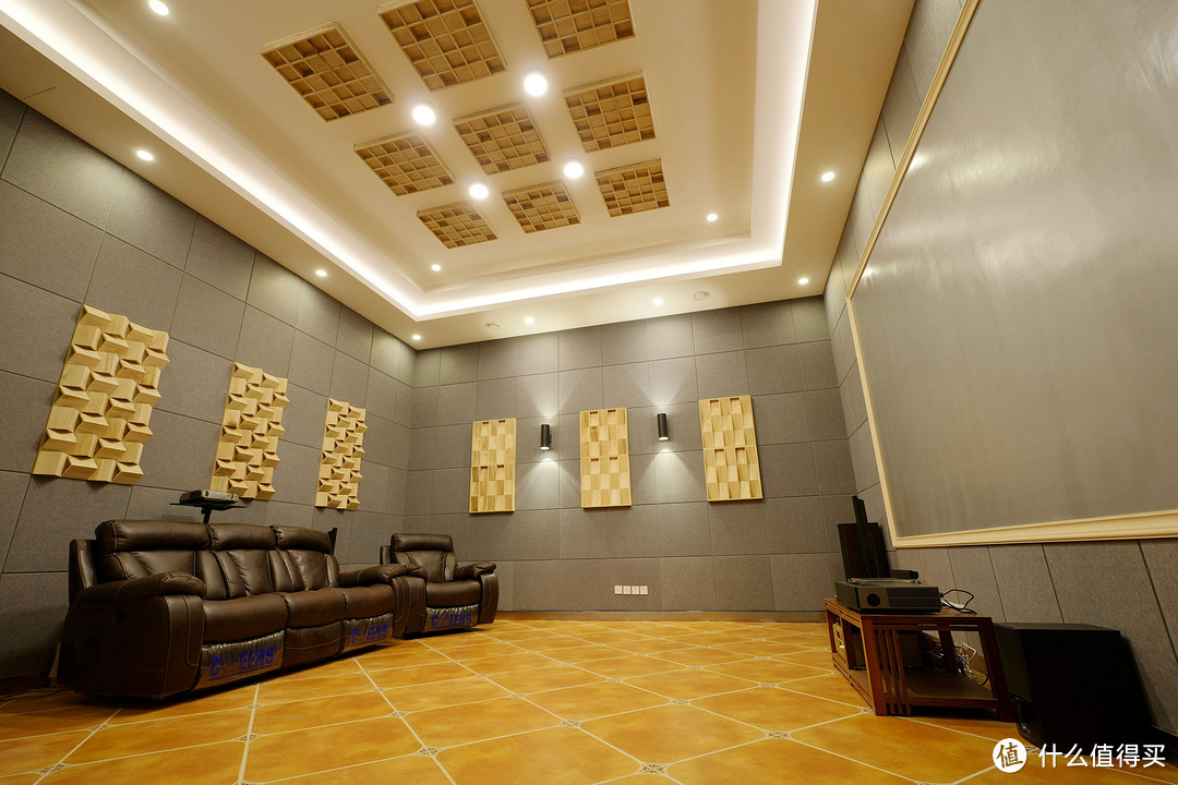 峰米T1全色激光电视入住影音室，体验最简单的150英寸“私人影院”