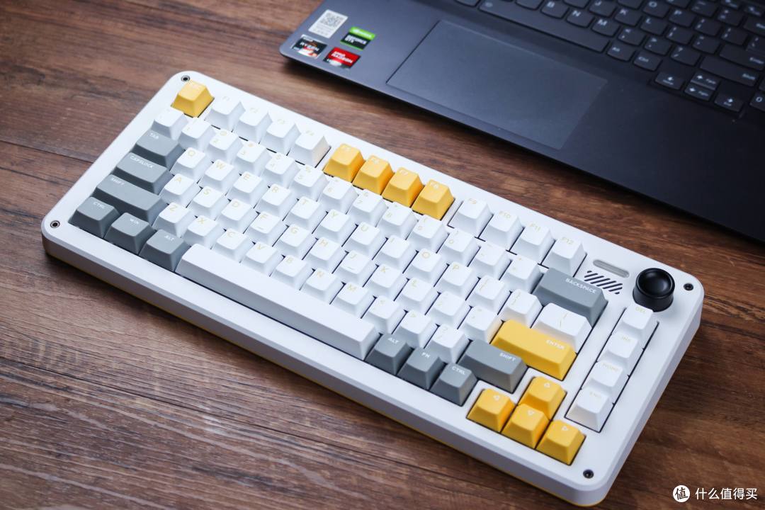 iQunix ZX75重力波,颜值在线实力满满的复古机械键盘
