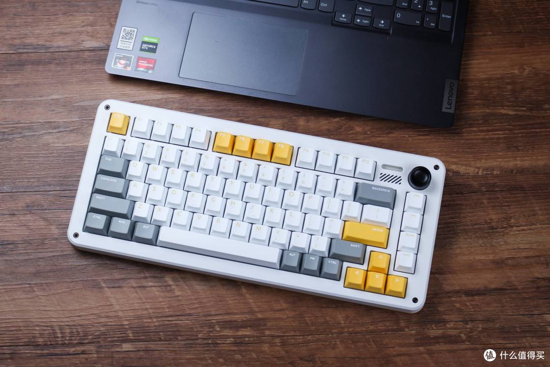 iQunix ZX75重力波,颜值在线实力满满的复古机械键盘