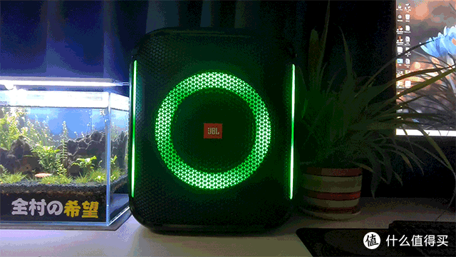100W移动小钢炮，RGB韵律灯光，JBL Partybox音箱评测