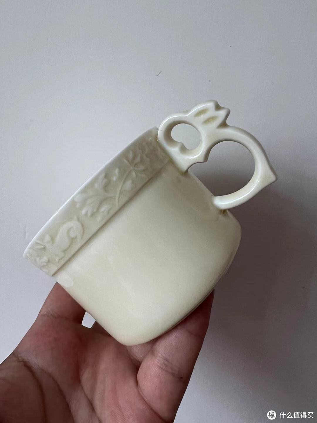 湖田窑蜜色釉浮雕咖啡杯套组开箱，锦绣玉兔造型好看，咖啡杯上手好且很实用！