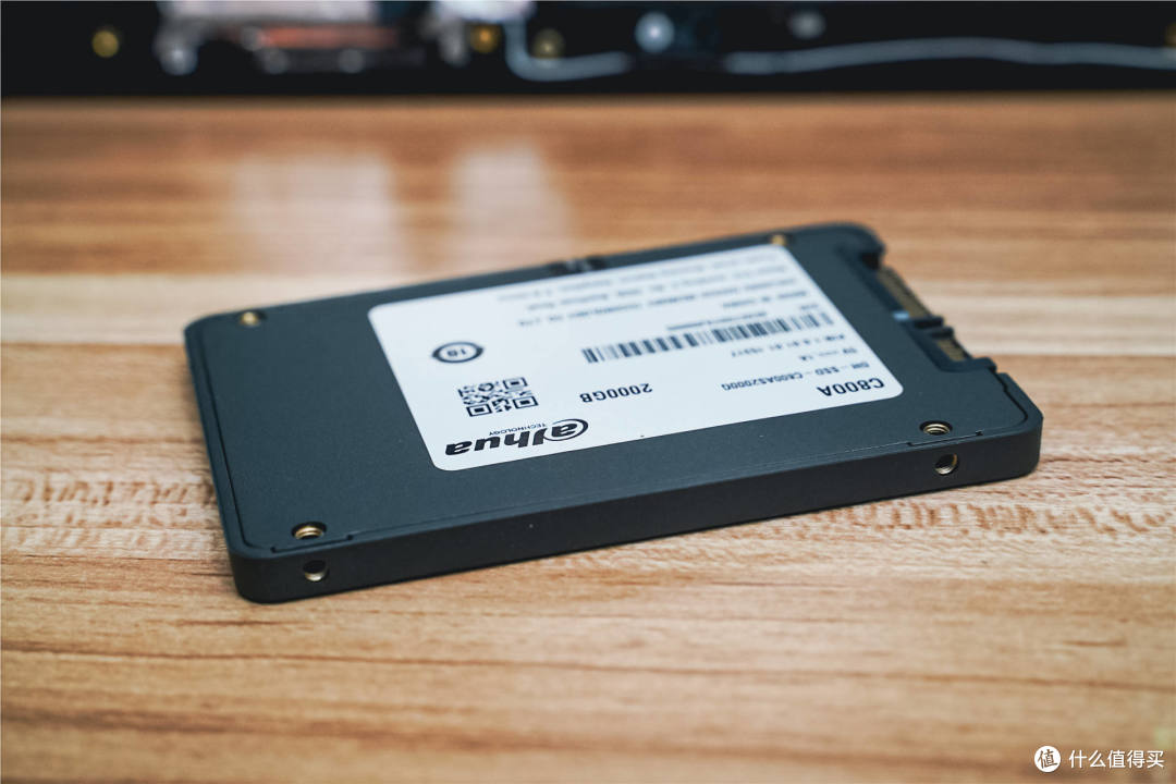 入手大华C800A 2TB SSD，海量仓库告别硬盘空间不足