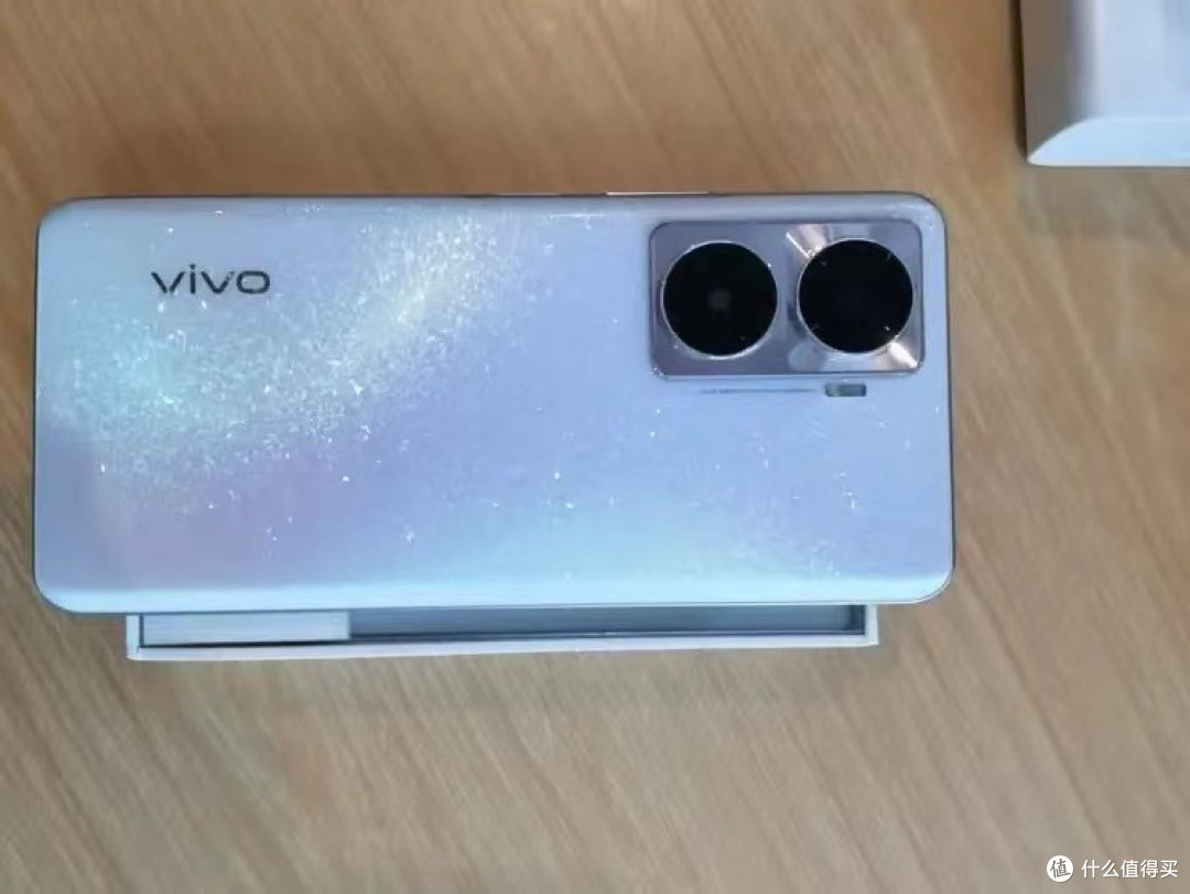 vivo 2款千元5G,6000mAh大电池、80W闪充,售价更亲民