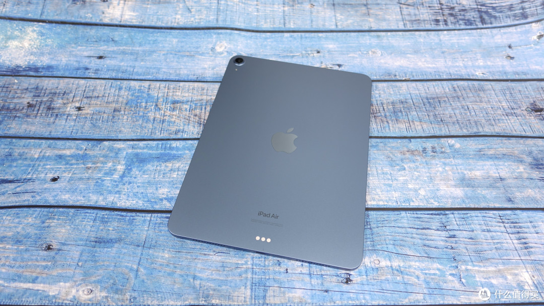 3000多买M1(有钱是真的好,玩梗)最有性价比的iPad Air5 蓝色 简单开箱