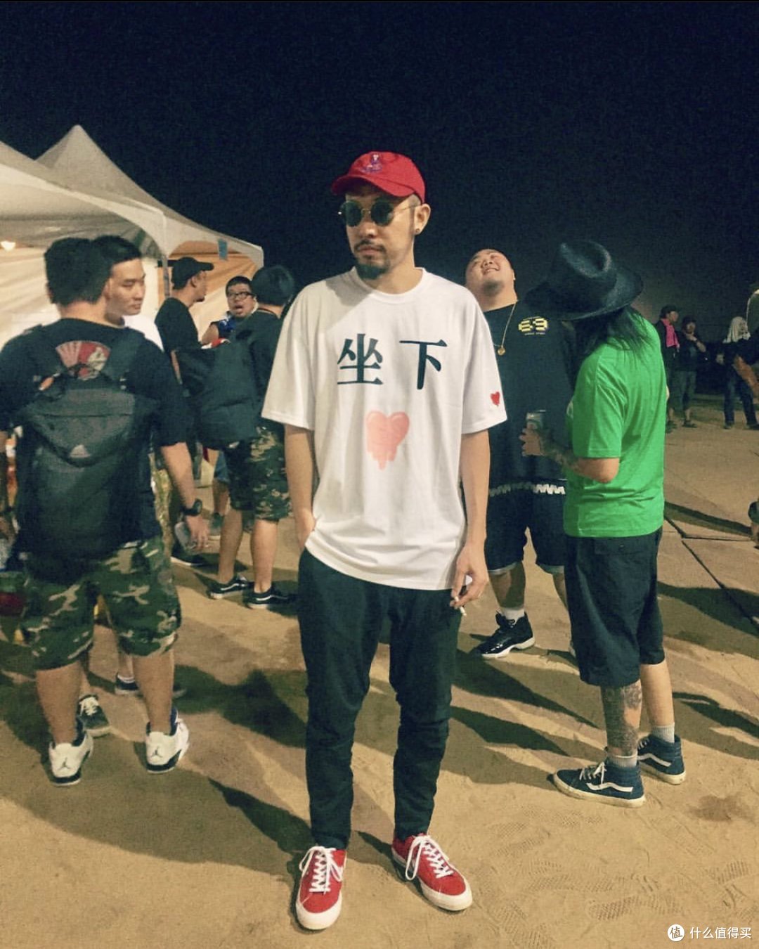 年过四十的“差不多先生”热狗,如今的穿搭还是那么街头吗?