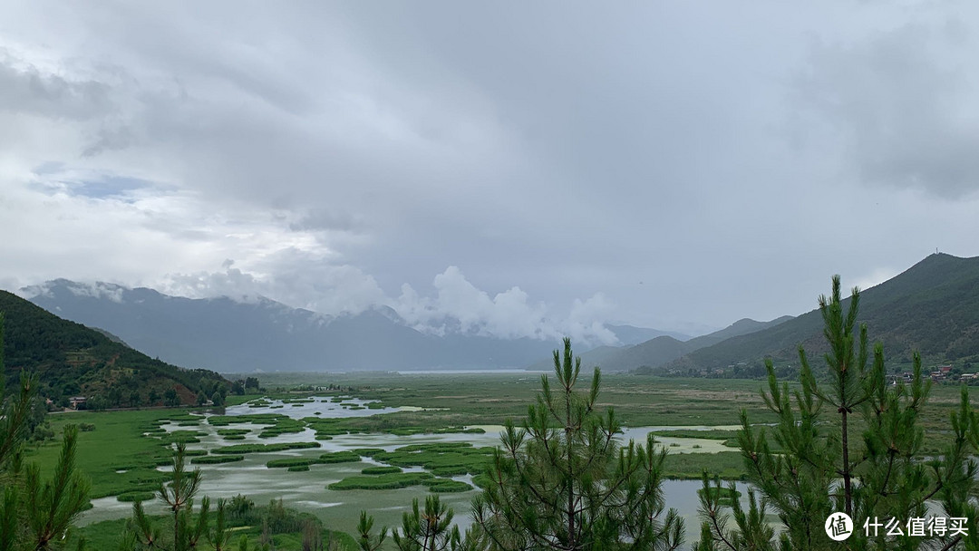 四川和云南的交界处，藏着一个耐看又神秘的宝藏湖泊！
