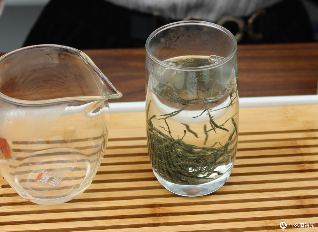 年龄大了要戒茶?建议:50岁后,牢记“2喝2不喝”,学会好处多