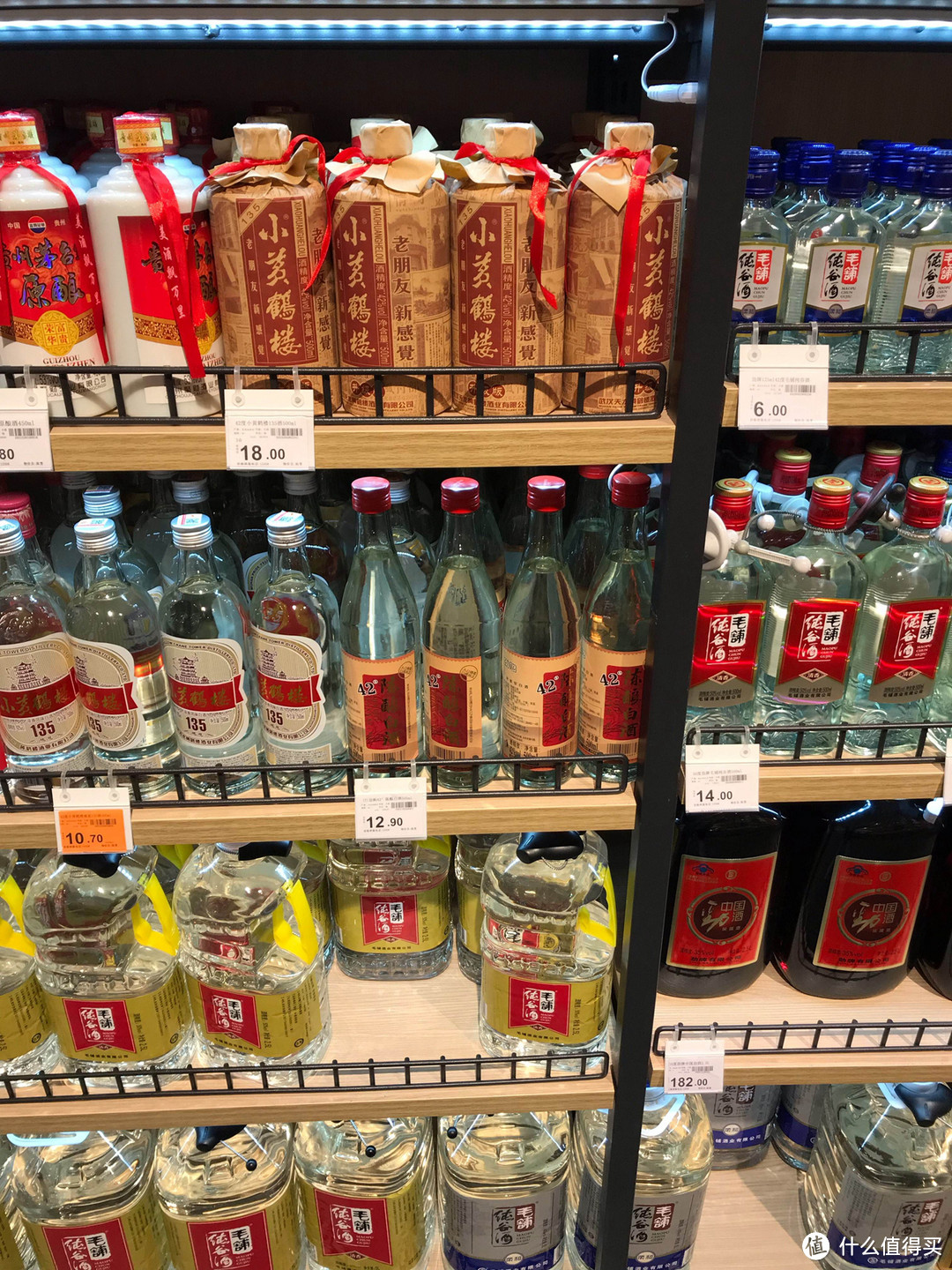 超市中有5款“良心酒”，别看是光瓶包装，但都是纯酿，好喝不贵