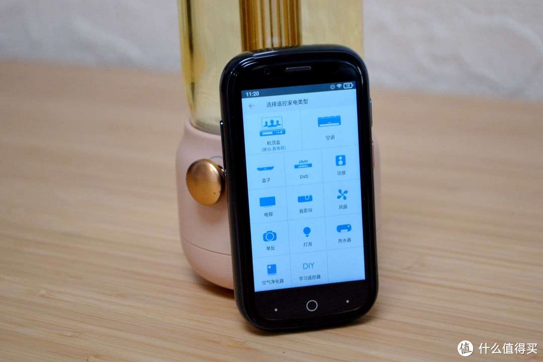 现在看到比巴掌都小的手机，Unihertz Jelly 2迷你手机测评，作为备用机够用了