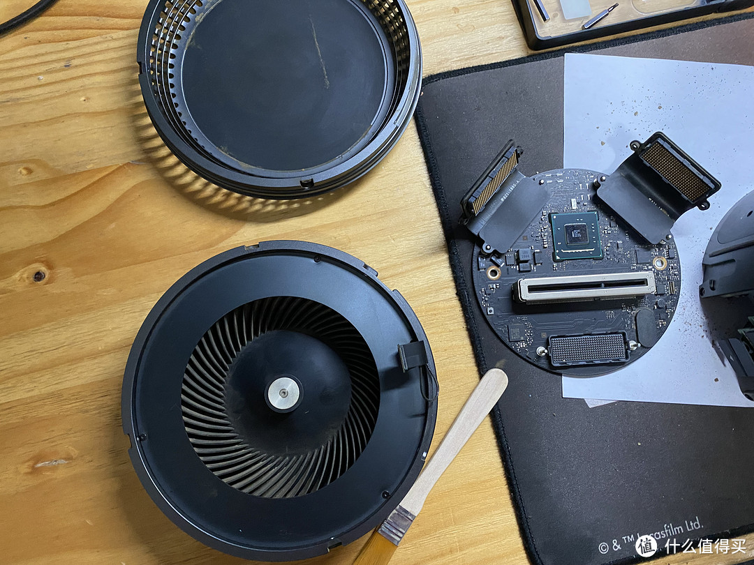 擦完灰的顶部风扇,清完灰还是惊叹苹果设计的牛b