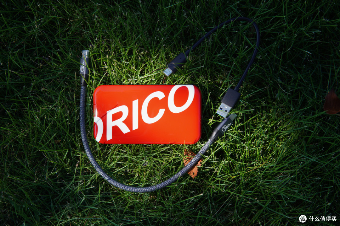 极速存储,大肚能容——ORICO USB4 潮牌固态移动硬盘