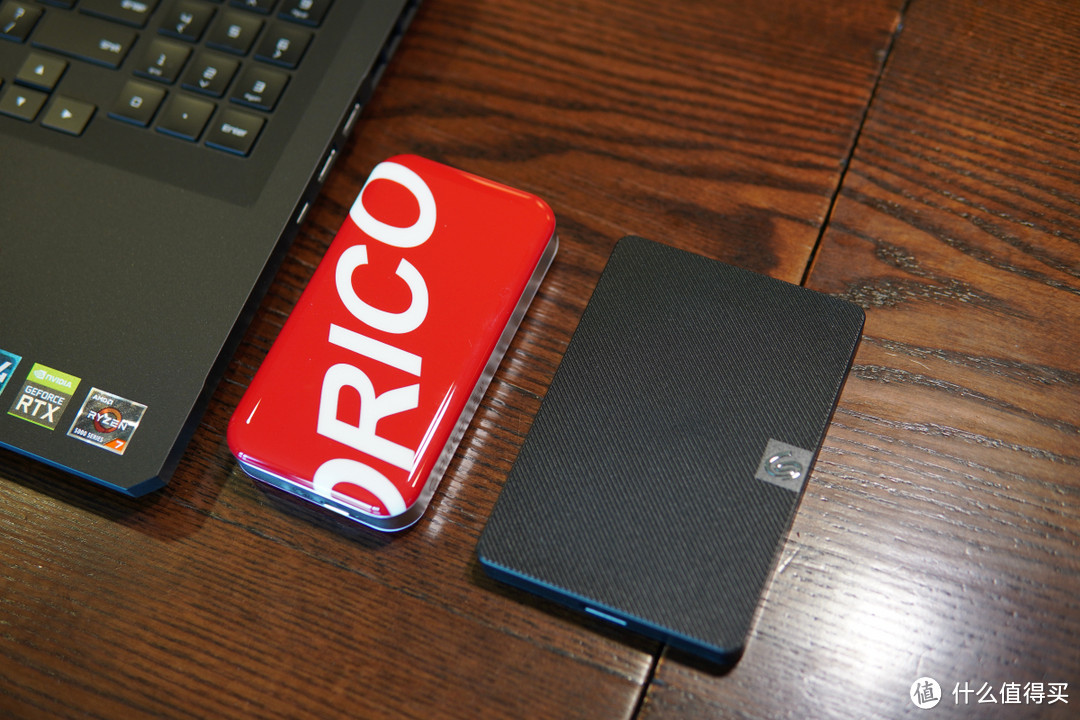 极速存储，大肚能容——ORICO USB4 潮牌固态移动硬盘