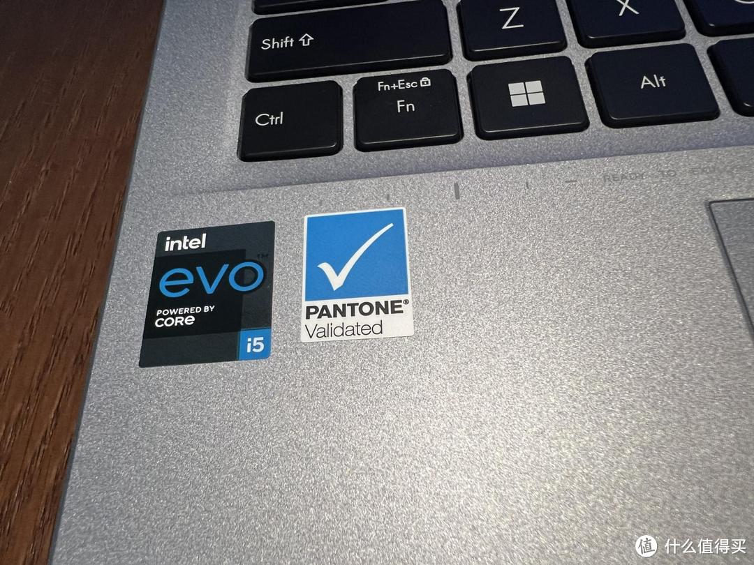 英特尔Evo平台认证12代标压+120Hz高刷OLED屏幕——华硕无双笔记本体验
