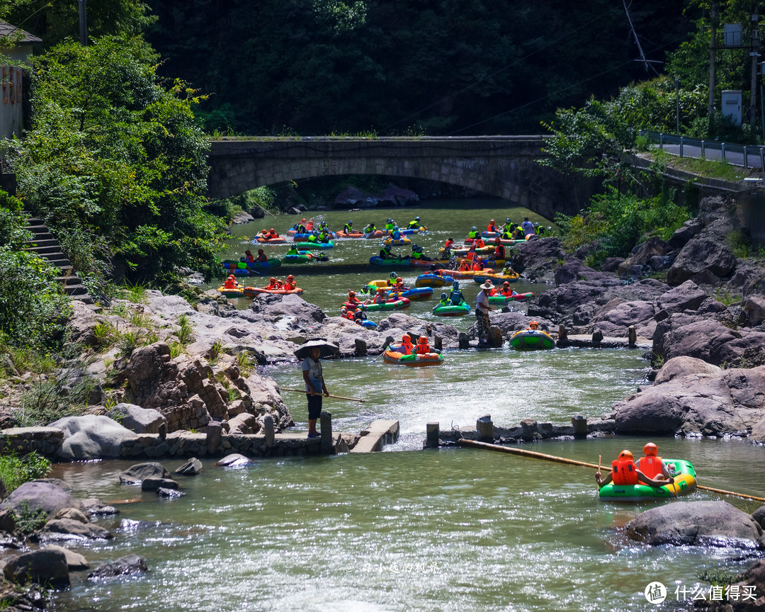 江浙沪周边漂流选择，龙王山峡谷漂流看一看啊