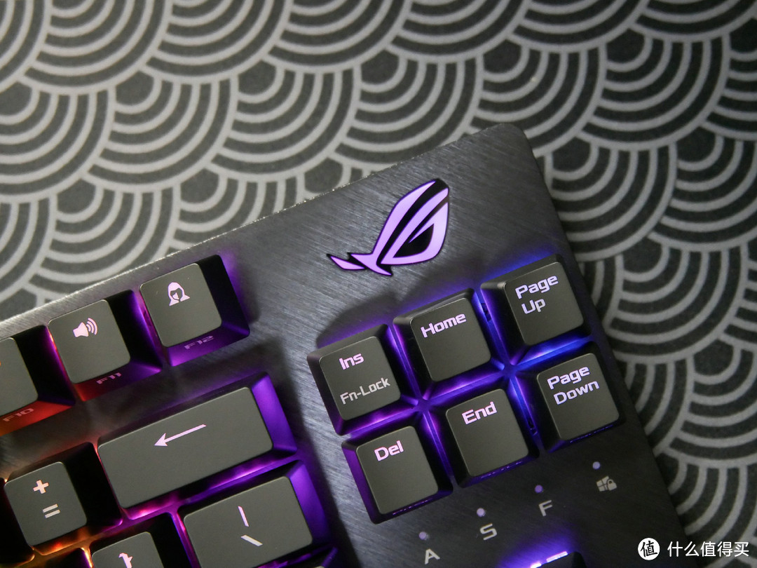 不一样的轴体体验——ROG 游侠NX TKL 机械键盘