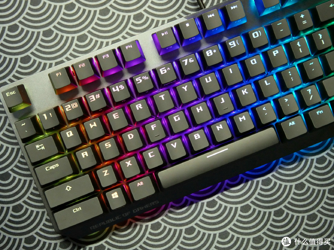 不一样的轴体体验——ROG 游侠NX TKL 机械键盘