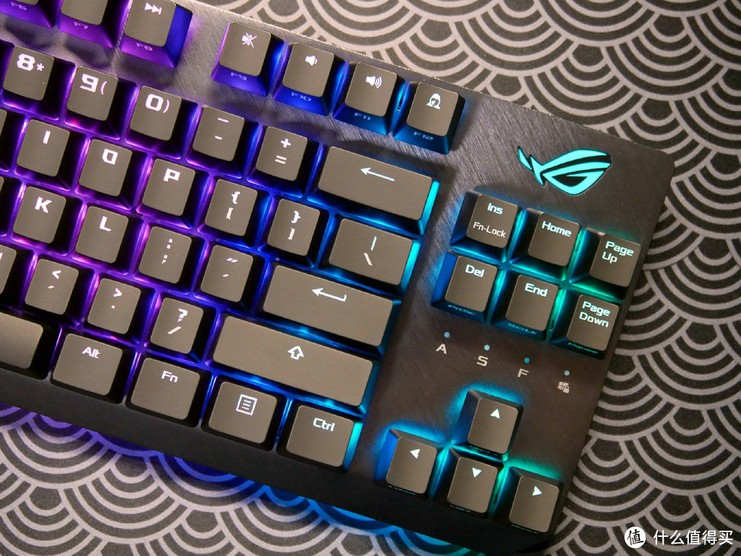 不一样的轴体体验——ROG 游侠NX TKL 机械键盘