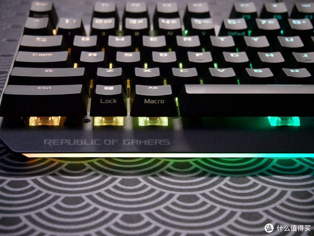 不一样的轴体体验——ROG 游侠NX TKL 机械键盘