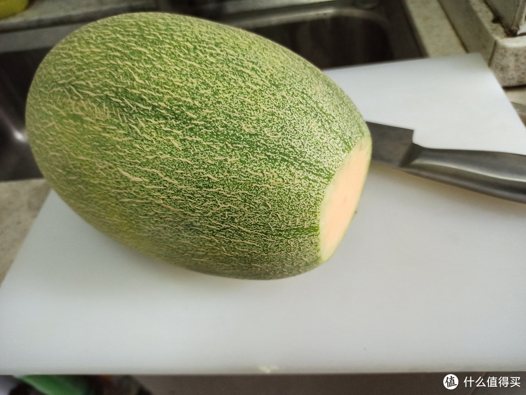 又甜又多汁,久泰北纬23度蜜瓜到货开箱试尝.