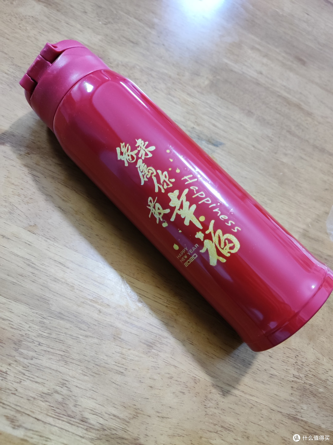 中国红的保温水杯就是颜值高