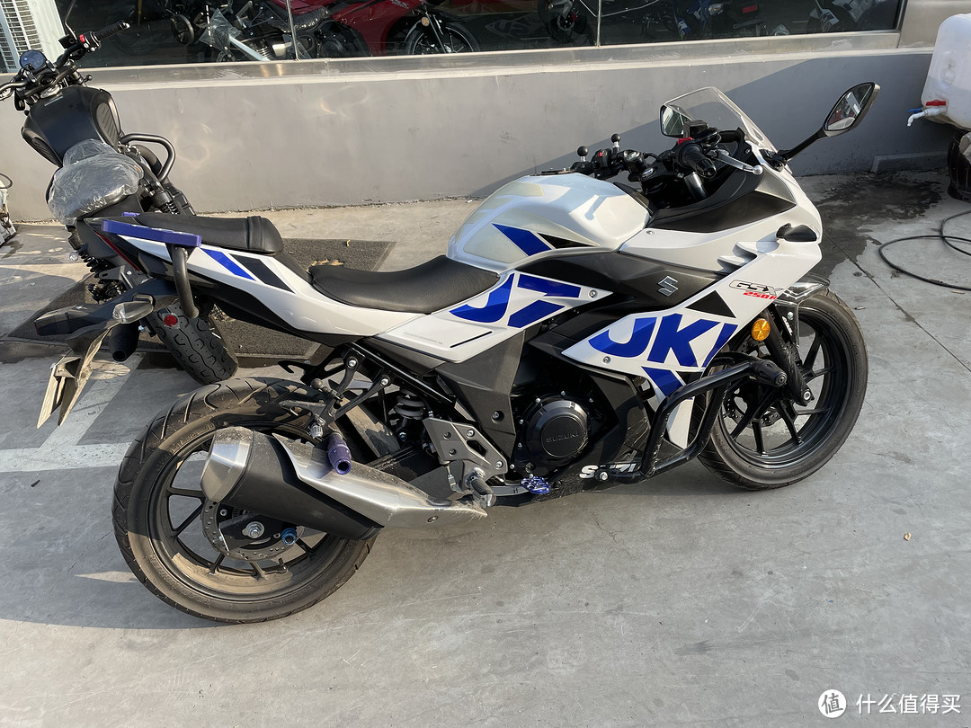 中年大叔终圆机车梦-豪爵铃木GSX250R