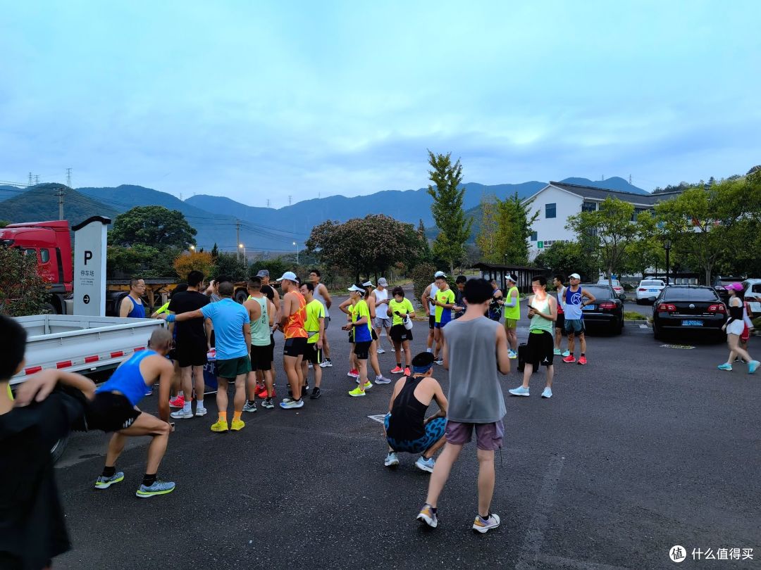 真爱不过如此- 04:30 早起参加跑友10km拉练活动-2022-08