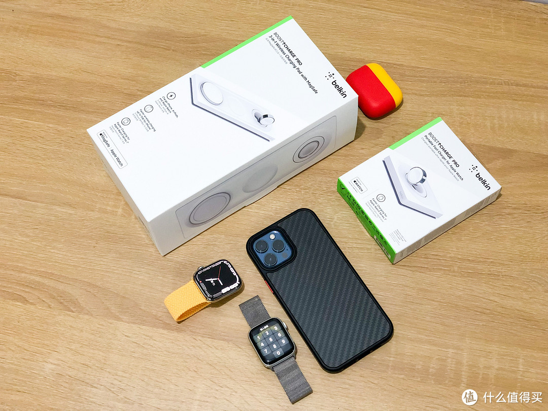 ▲ 贝尔金三合一Magsafe无线充电底座，完美适配iPhone 12 Pro Max，AirPods Pro，Apple Watch Series 7。