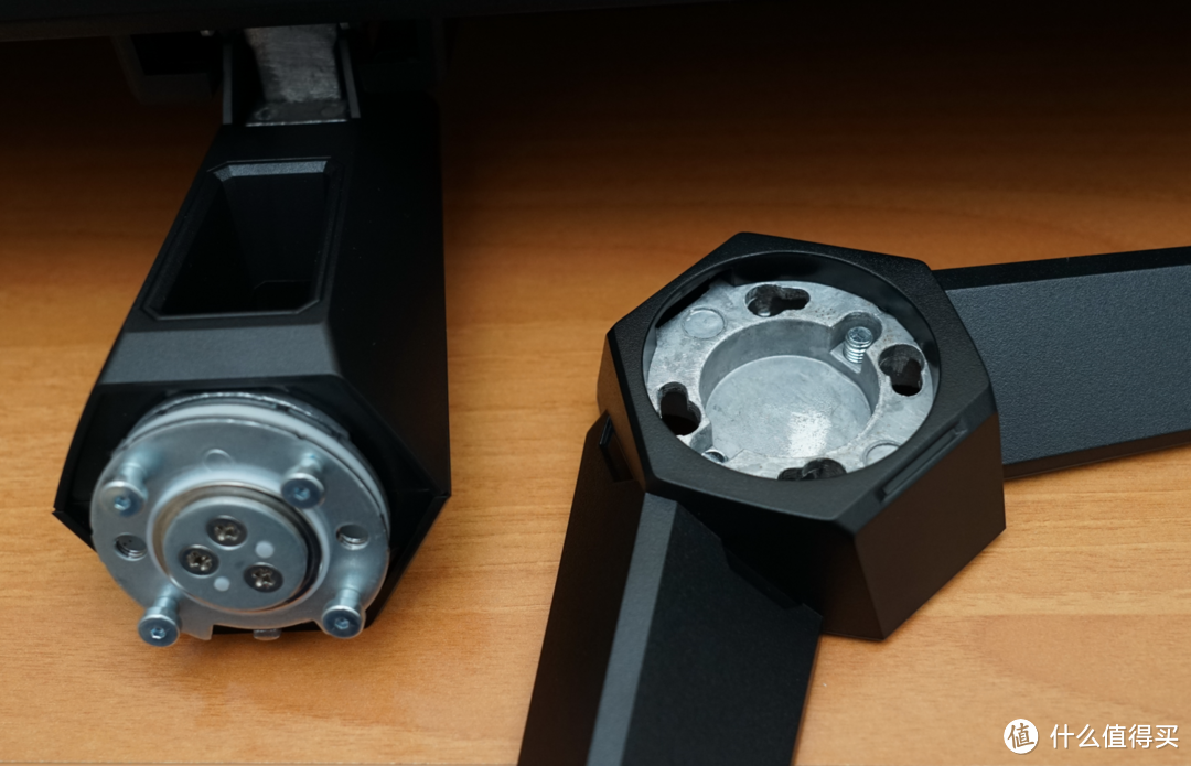 画质与流畅兼得:华硕 TUF VG27AC1A 高刷电竞IPS显示器