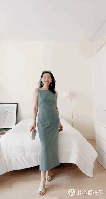 明明都是基本款,为何她总能穿出新意来?