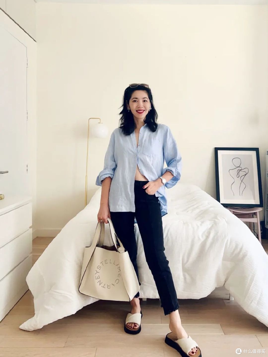 明明都是基本款,为何她总能穿出新意来?