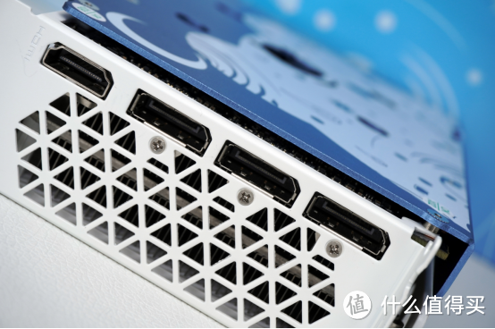 用盈通RTX3060萌宠给女同事装了一台粉色ITX,可以畅玩4K《漫威蜘蛛侠》
