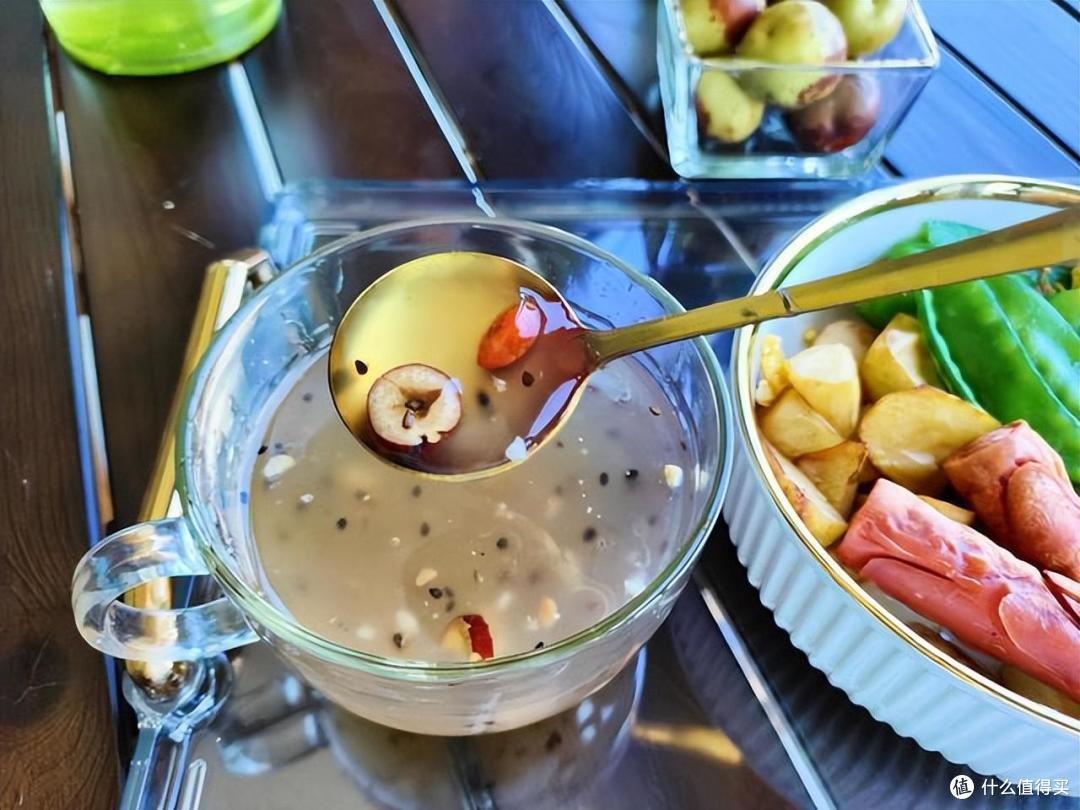 看了我的“轻食”早餐,网友感叹:果然,好身材都是吃出来的