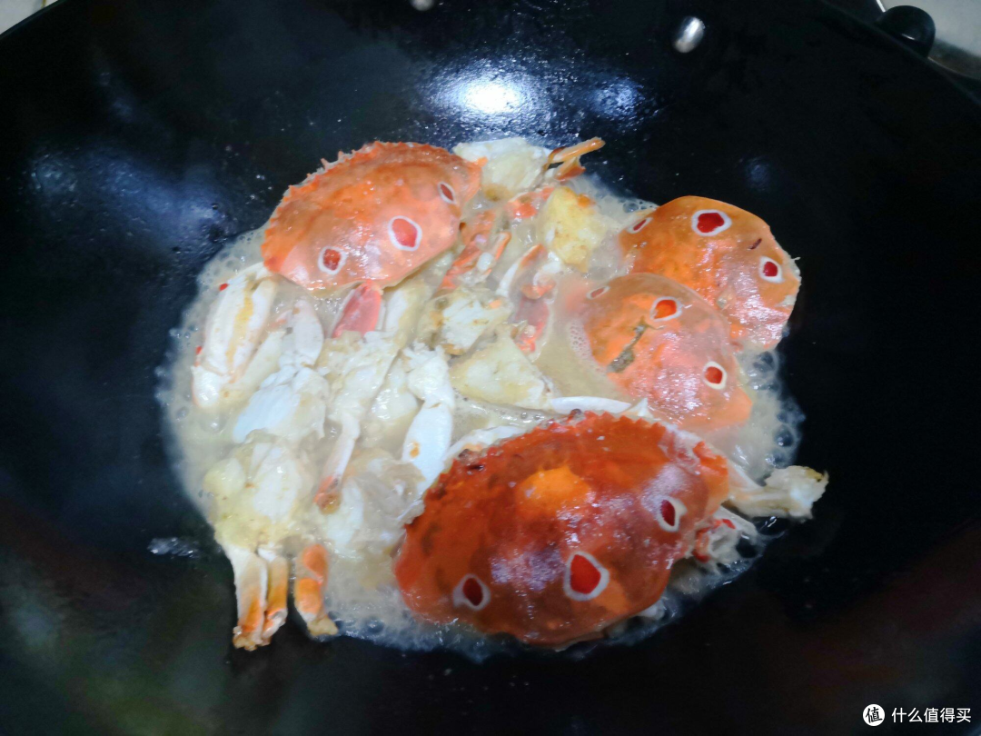 秋风起，海鲜靓，教大家煮一道姜葱炒蟹！