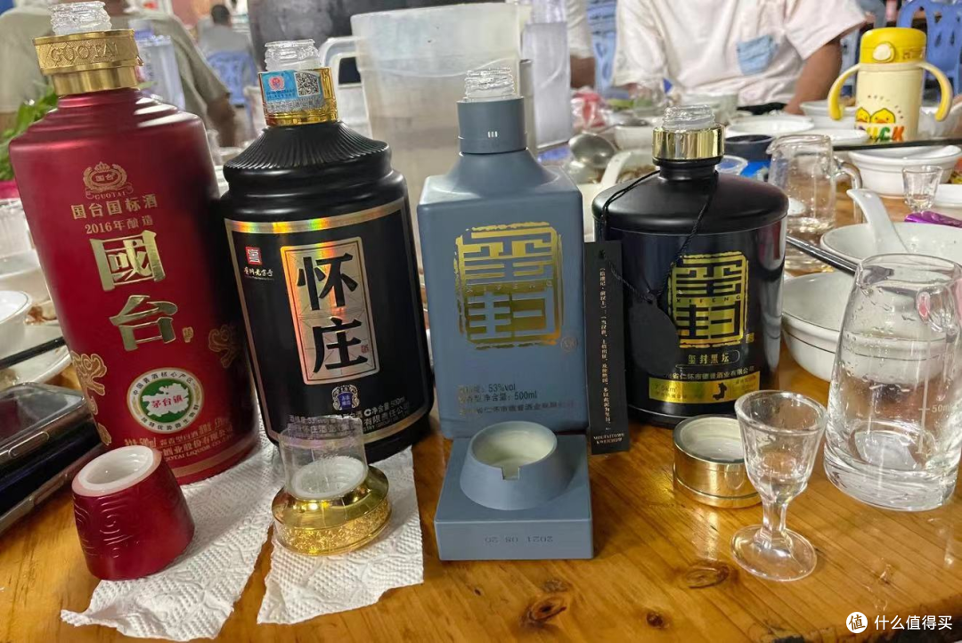 鉴别酱香酒的最好方法是空杯闻香