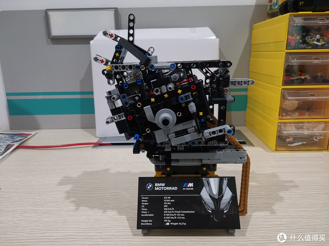 LEGO 机械组系列 42130 宝马摩托车M1000RR 最还原摩托车 评测