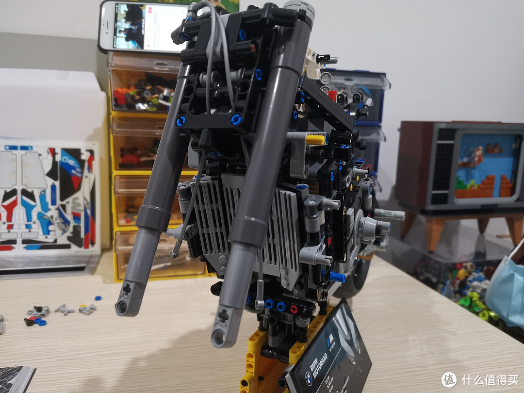 LEGO 机械组系列 42130 宝马摩托车M1000RR 最还原摩托车 评测