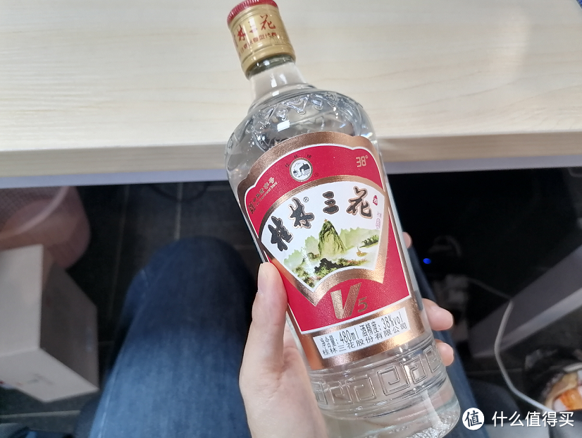 建议大家:参加酒局时,这“3个动作”千万不能做,否则会得罪人