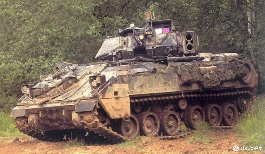 M3布雷德利骑兵战车，外观和M2步兵战车几乎一样