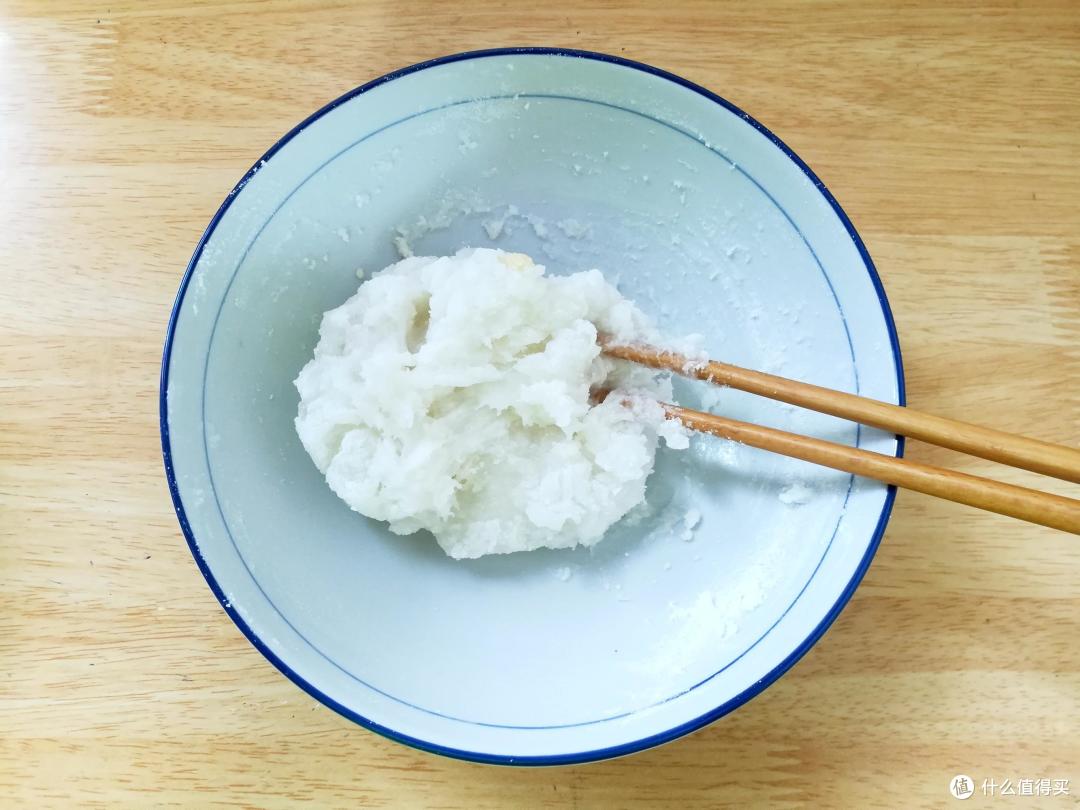 适合校园美食活动的月饼,不用蒸不用烤,开水一冲就能做,特简单