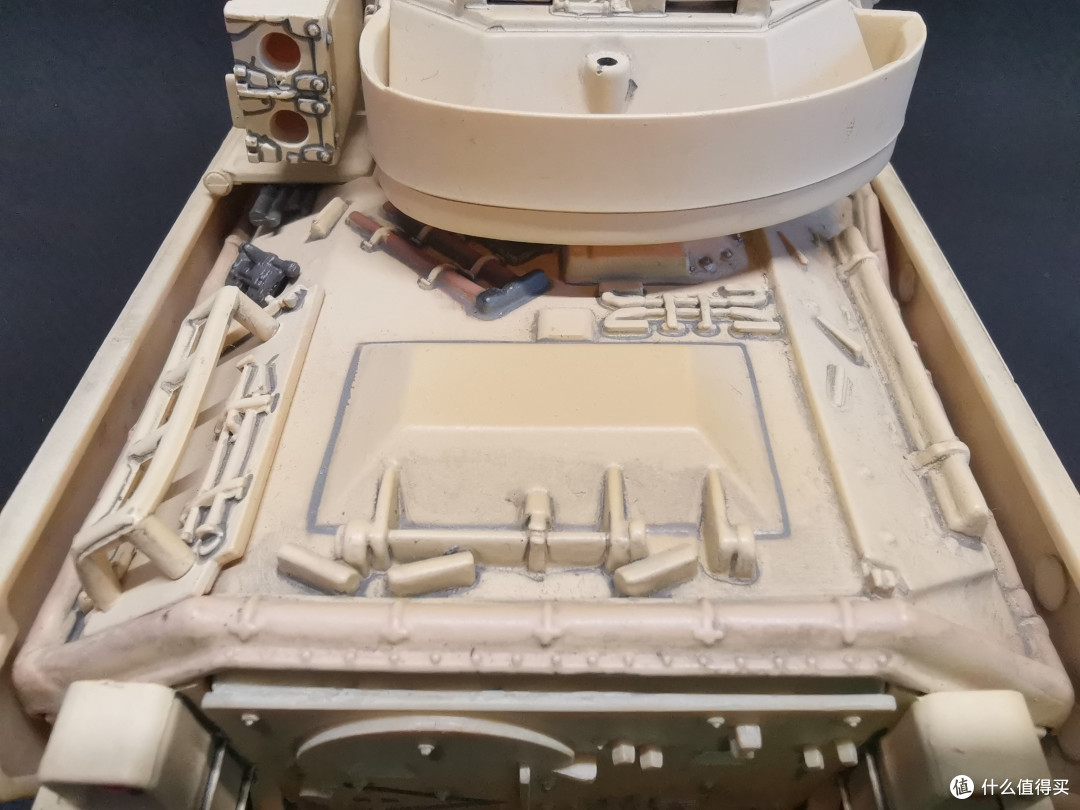 FOV 1:32 M2A2 Bradley 布雷德利步兵战车