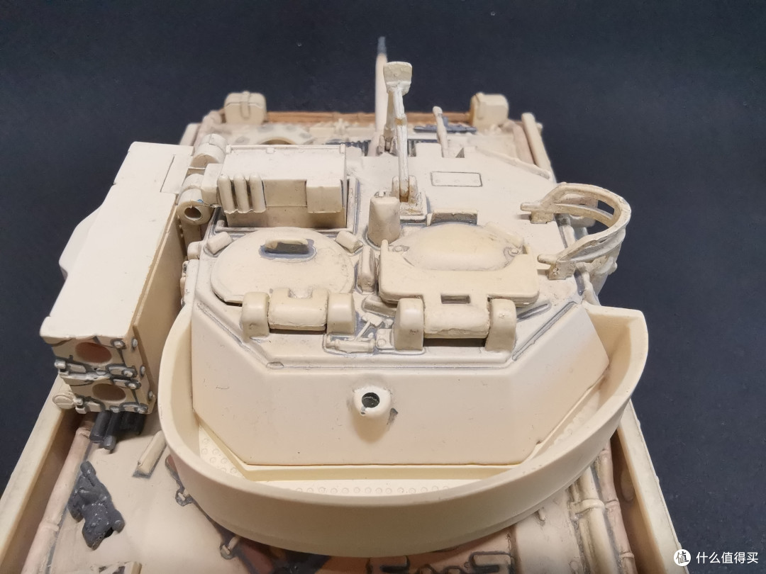 FOV 1:32 M2A2 Bradley 布雷德利步兵战车