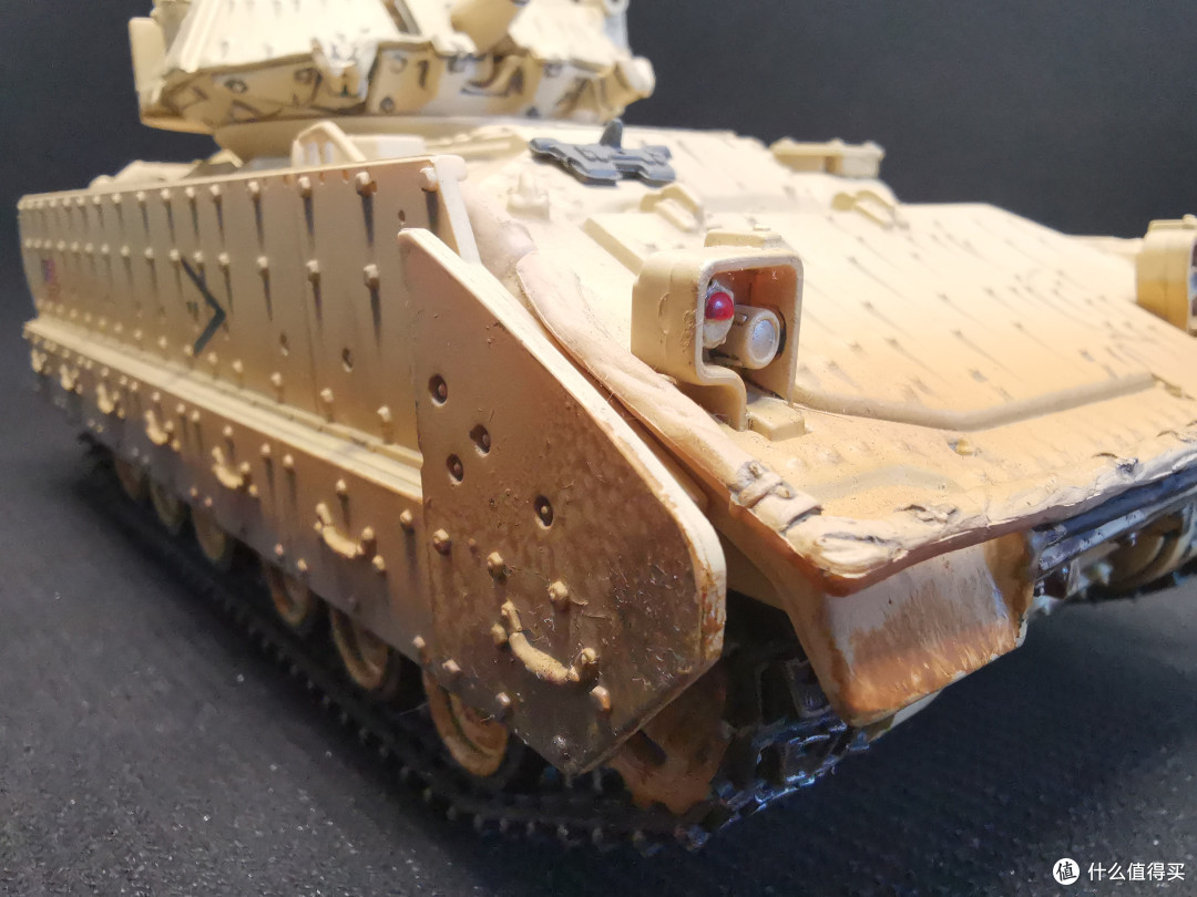 FOV 1:32 M2A2 Bradley 布雷德利步兵战车