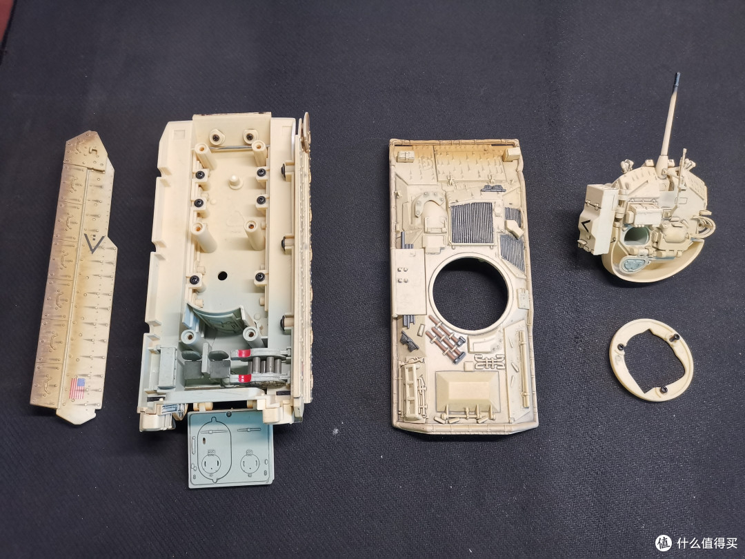 FOV 1:32 M2A2 Bradley 布雷德利步兵战车