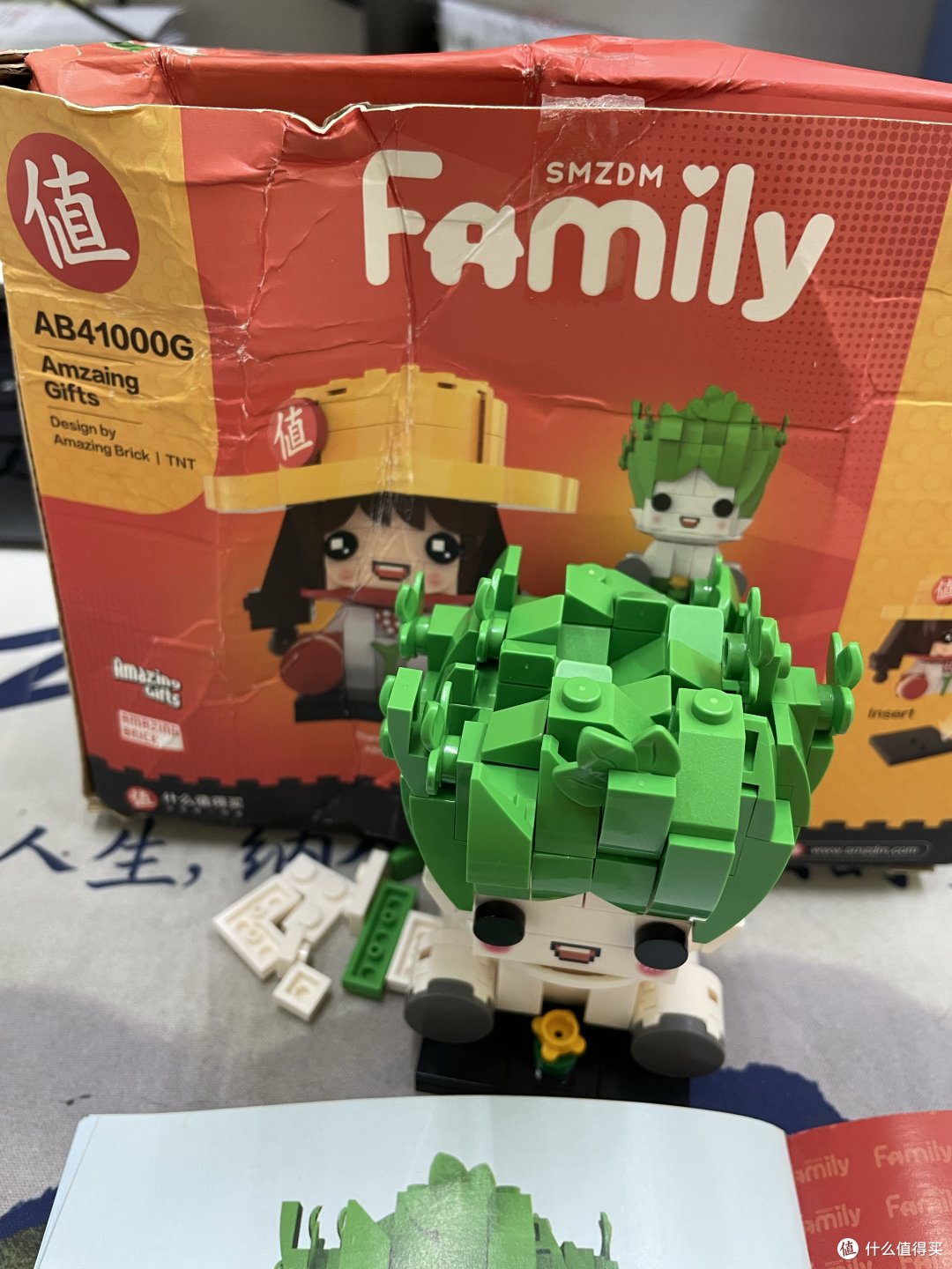 剩下的零件不多。同盒子再合个影。