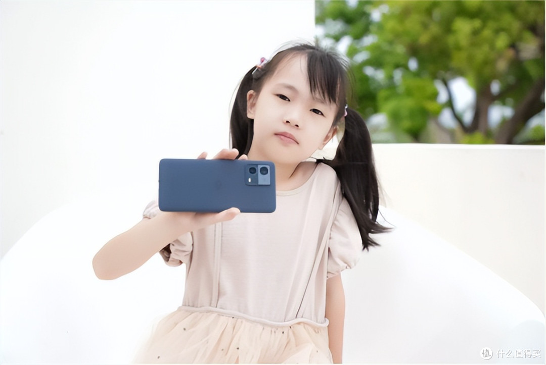 摄影师多图力荐,年轻人的第一款退烧手机,moto S30 Pro上手实测