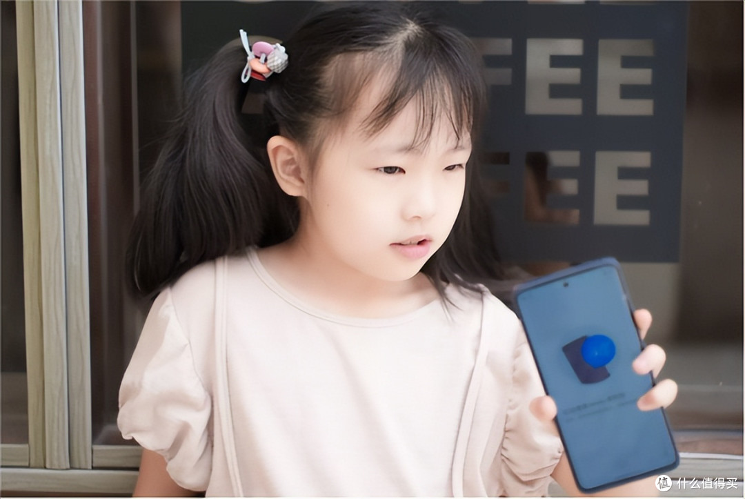摄影师多图力荐,年轻人的第一款退烧手机,moto S30 Pro上手实测